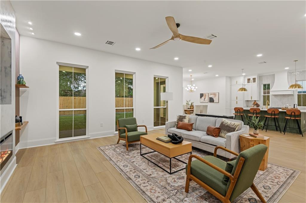 949 HOMESTEAD Avenue