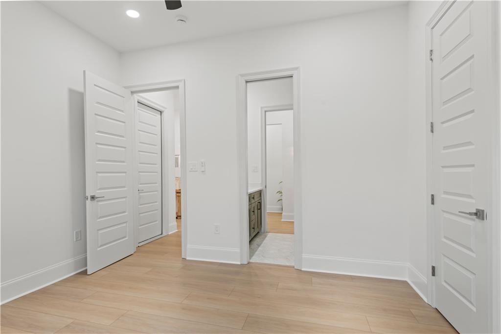 949 HOMESTEAD Avenue