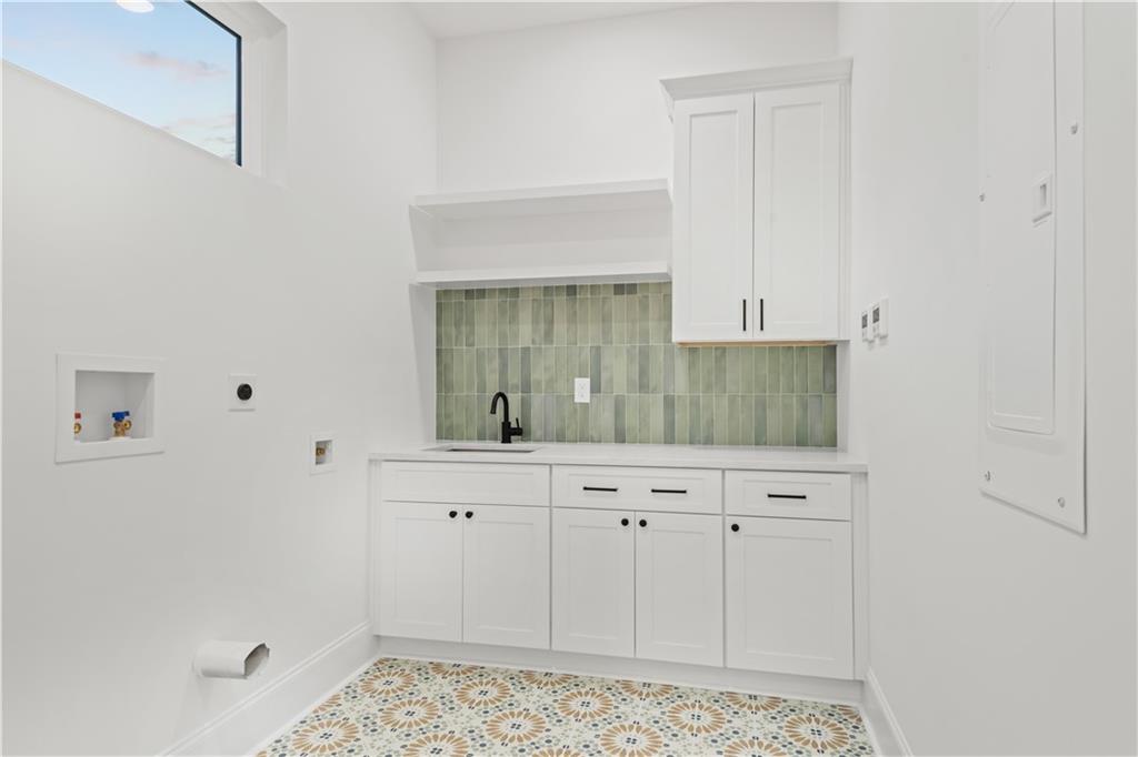 949 HOMESTEAD Avenue