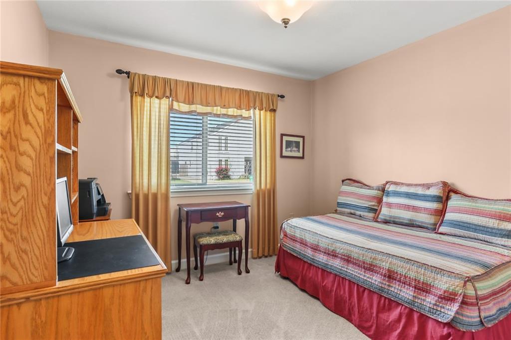 4816 NEWLANDS Street