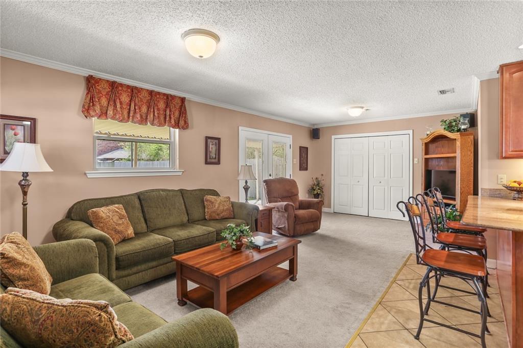 4816 NEWLANDS Street