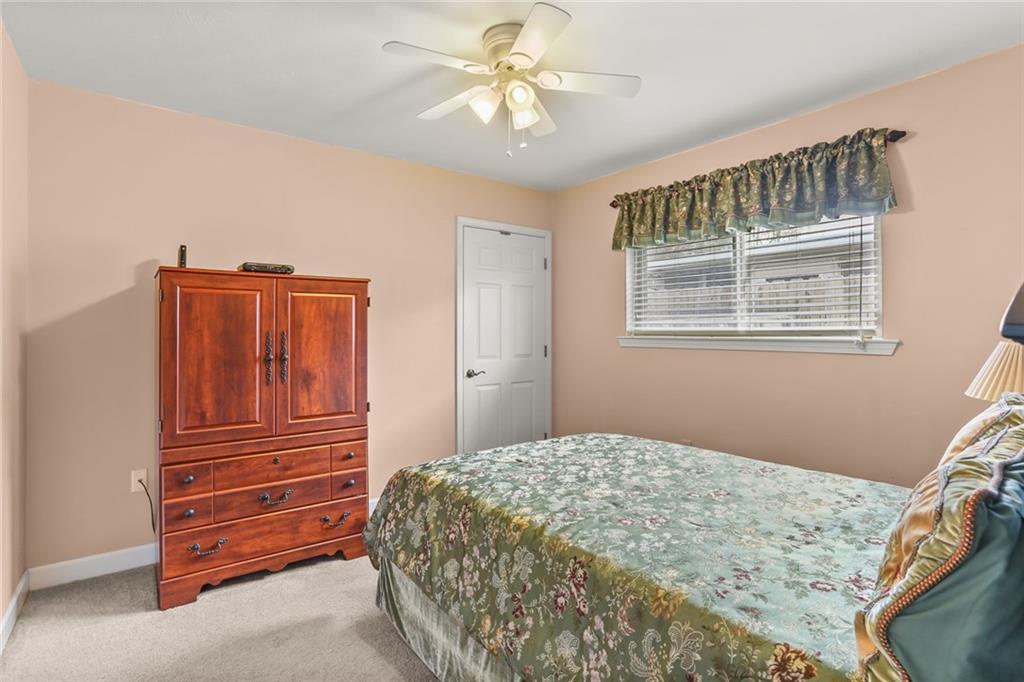 4816 NEWLANDS Street