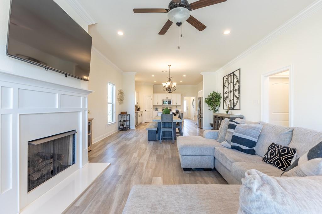 676 RIDGEFIELD Drive
