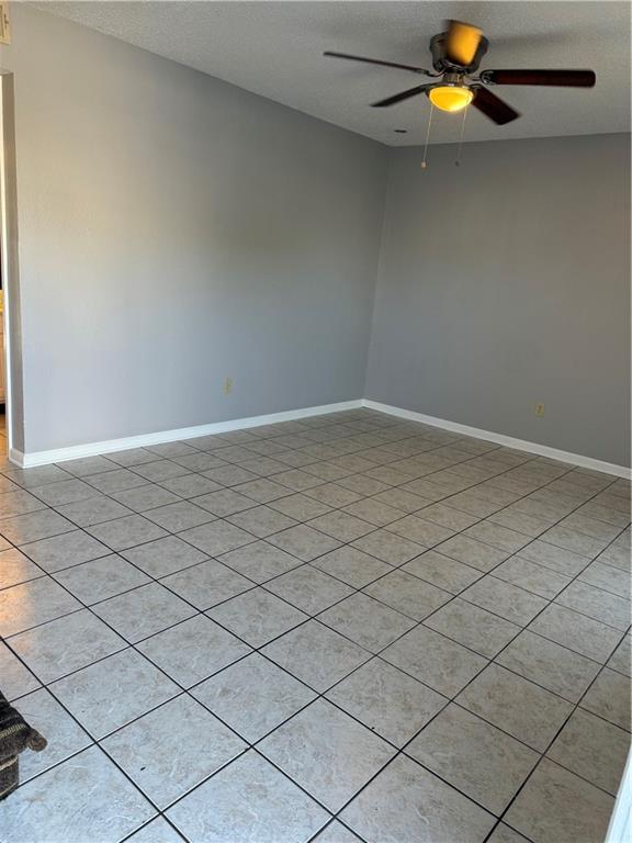 1700 VINTAGE Drive 4