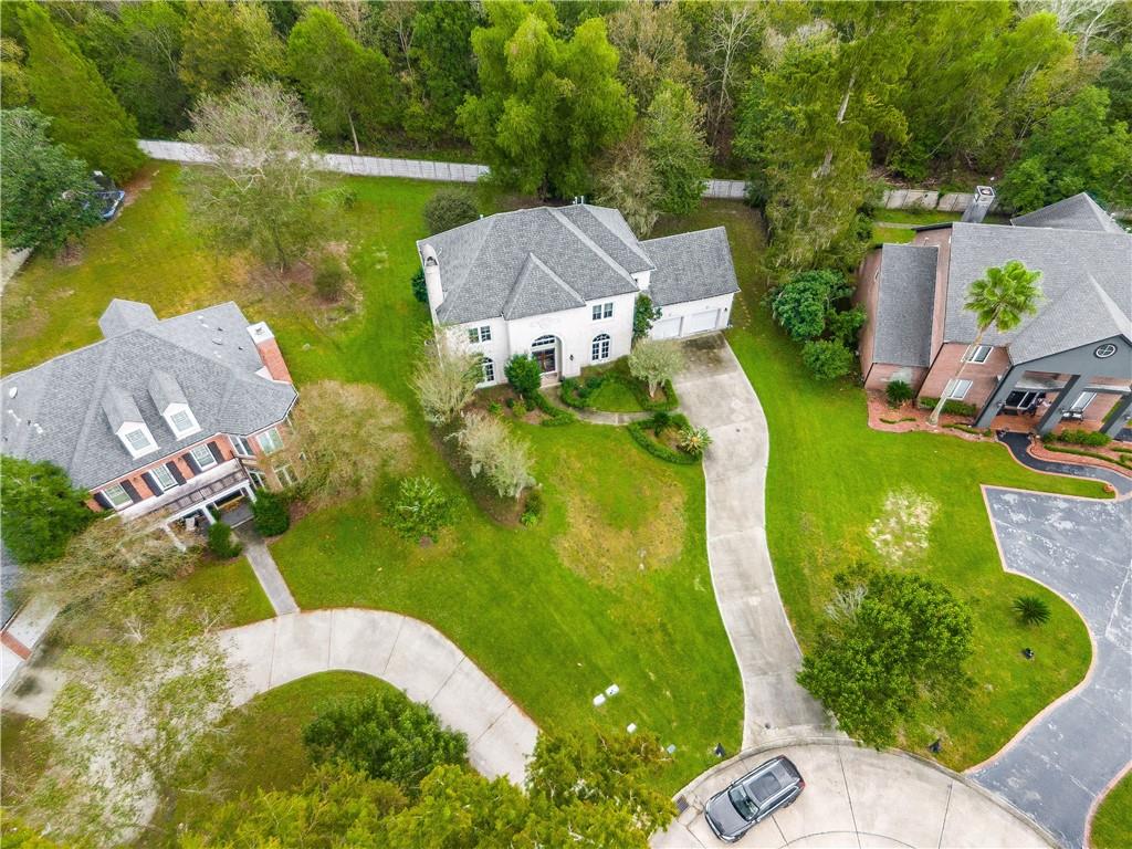 10 ANNANDALE Court