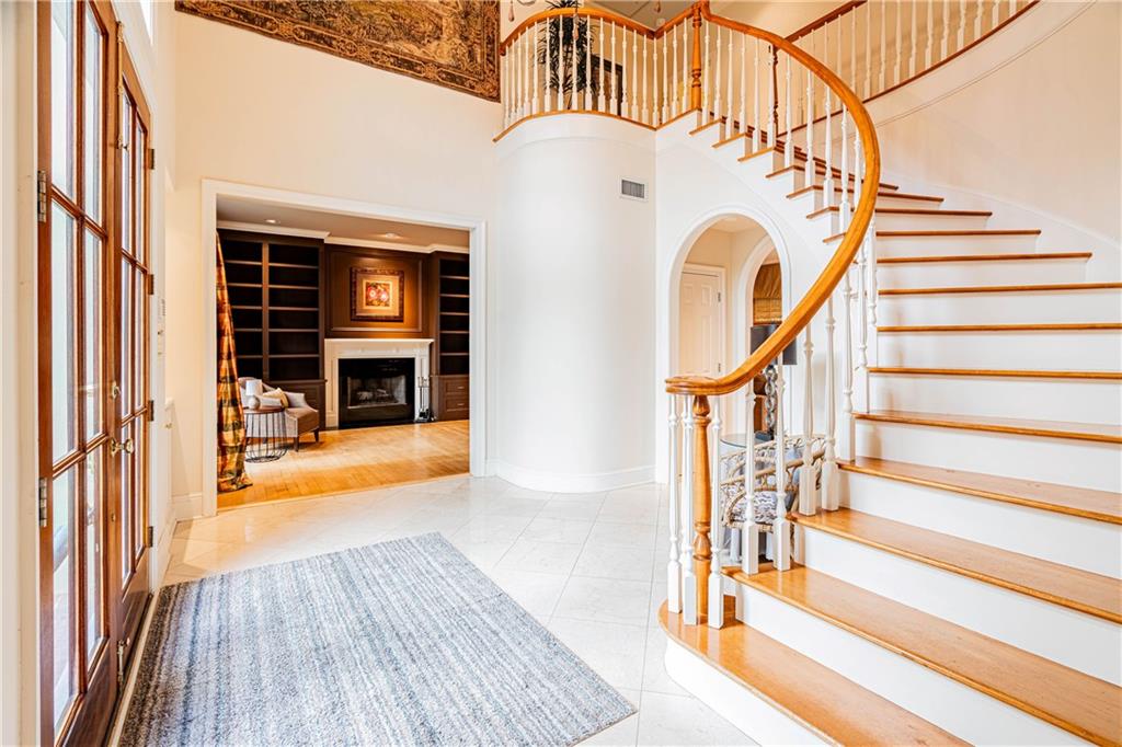 10 ANNANDALE Court