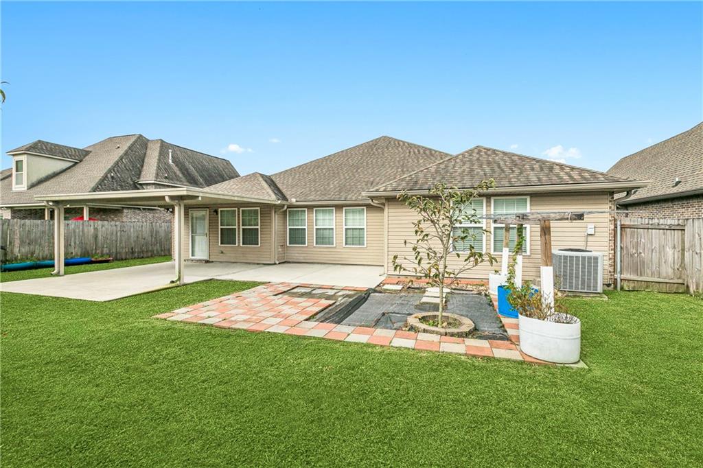 1061 BURGESS Drive