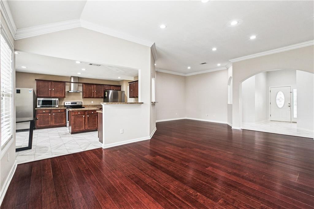 1061 BURGESS Drive