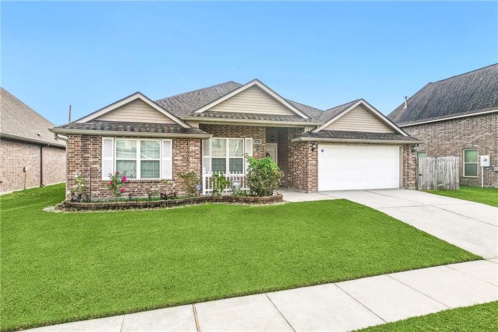 1061 BURGESS Drive