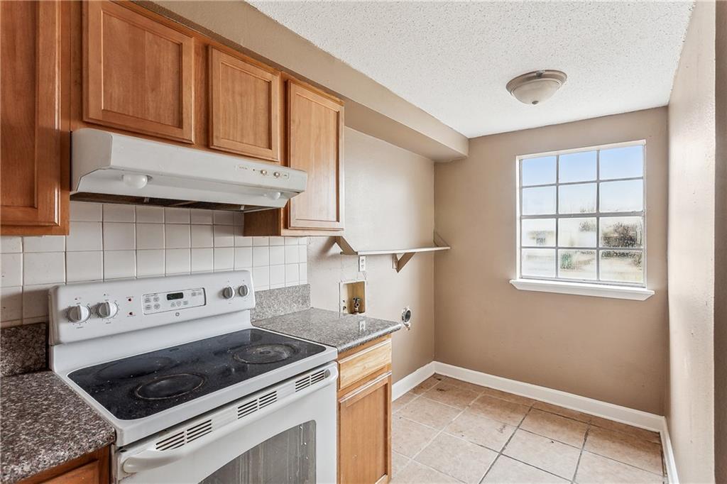 2508 10 CASWELL Lane