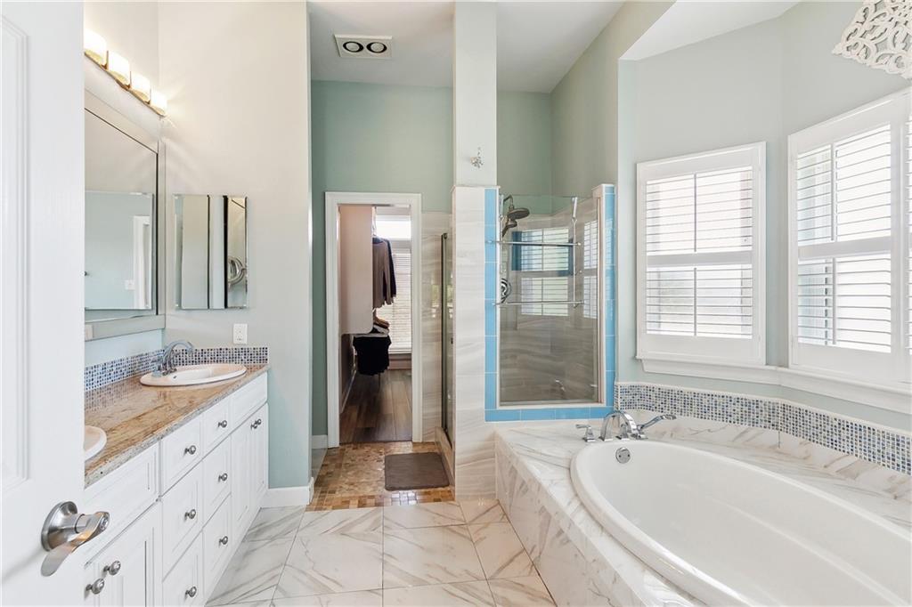 3740 LAKE LYNN Drive