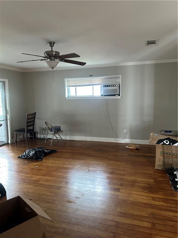 2240 N FRIENDSHIP Drive