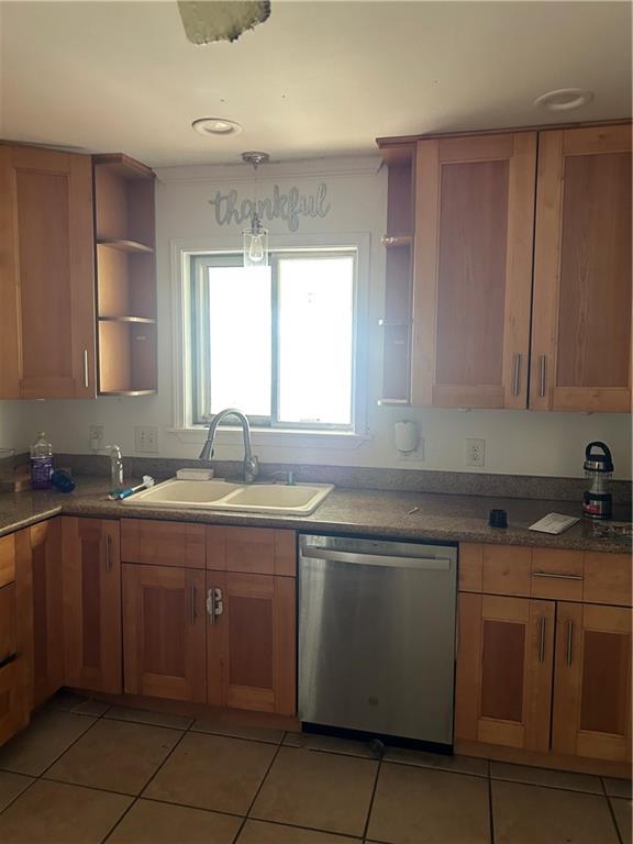 2240 N FRIENDSHIP Drive