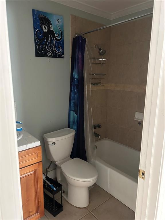 2240 N FRIENDSHIP Drive