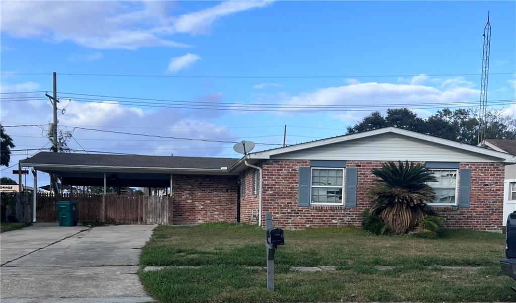 2240 N FRIENDSHIP Drive