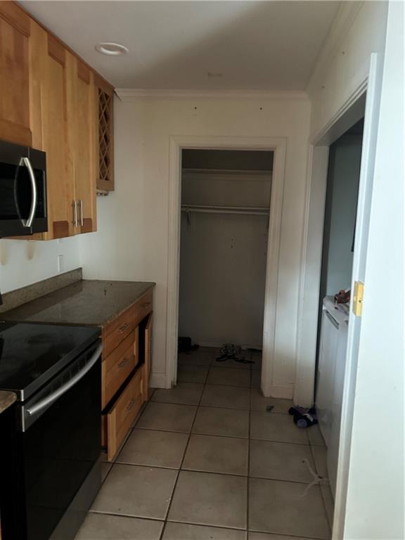 2240 N FRIENDSHIP Drive