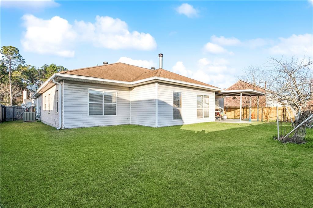 1033 MADELINE Lane