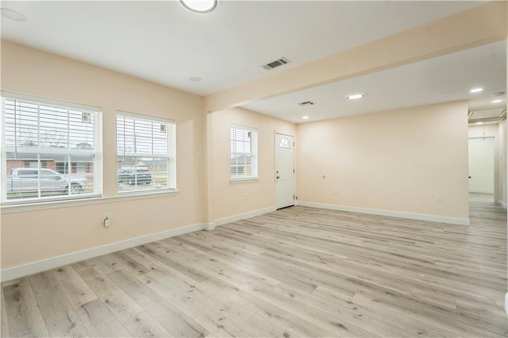 2801 VIRGINIA LEE Drive