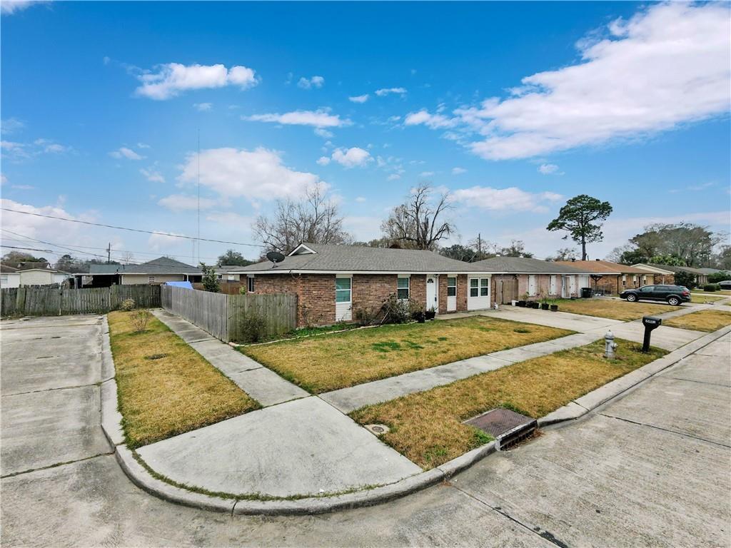 2801 VIRGINIA LEE Drive