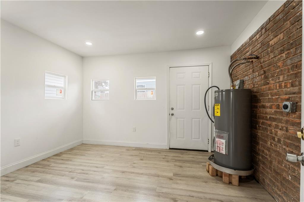 2801 VIRGINIA LEE Drive