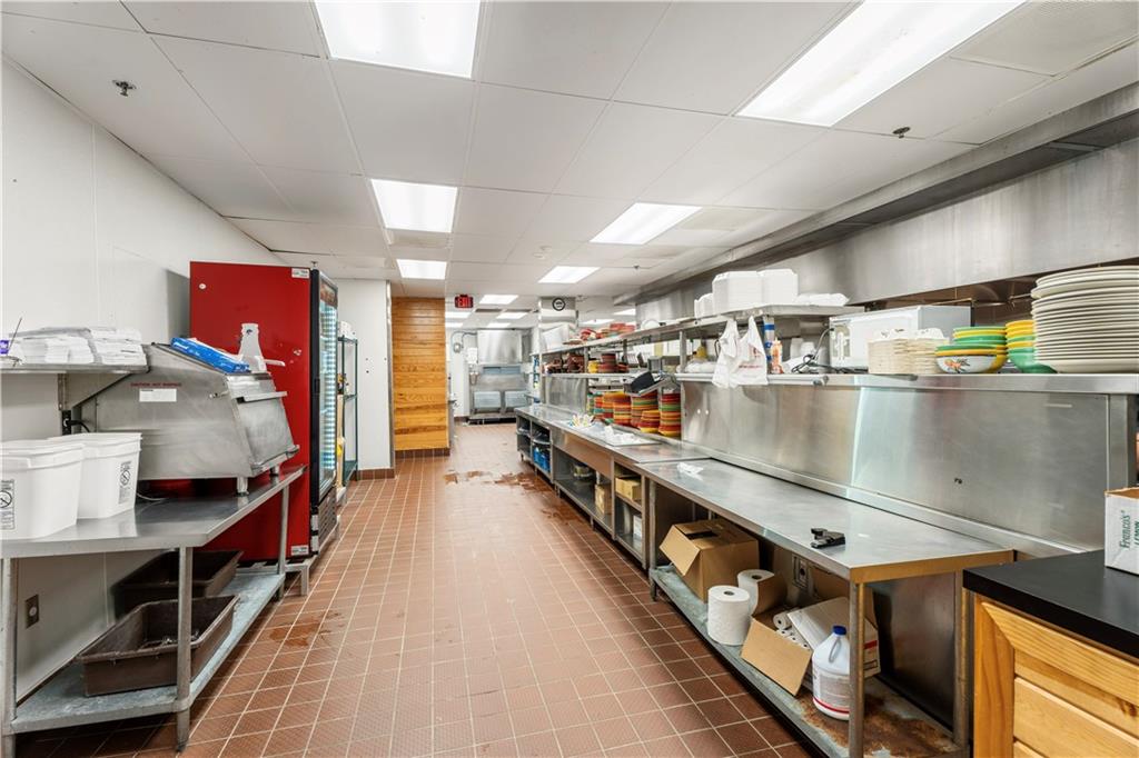 1202 TOWN CENTER Parkway