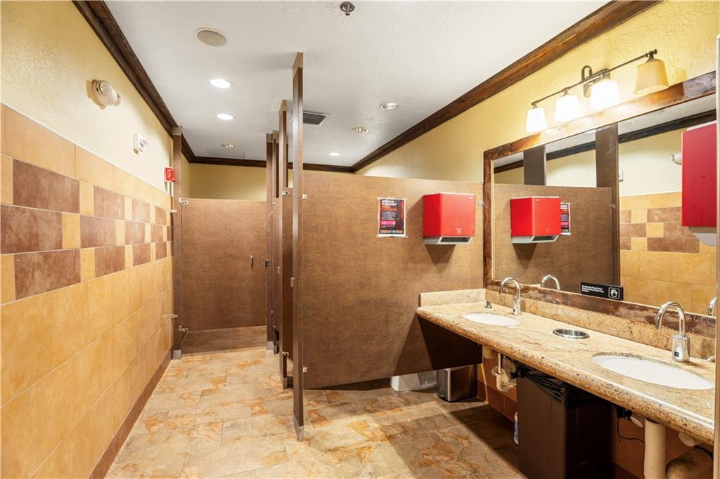 1202 TOWN CENTER Parkway