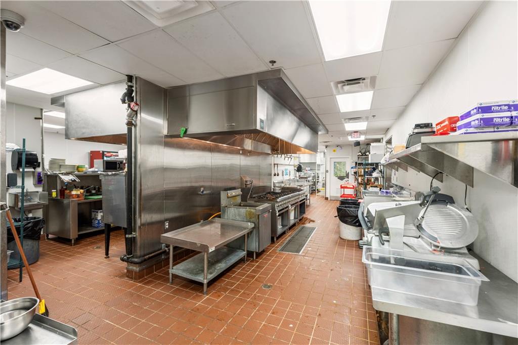 1202 TOWN CENTER Parkway