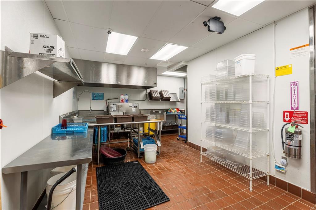 1202 TOWN CENTER Parkway