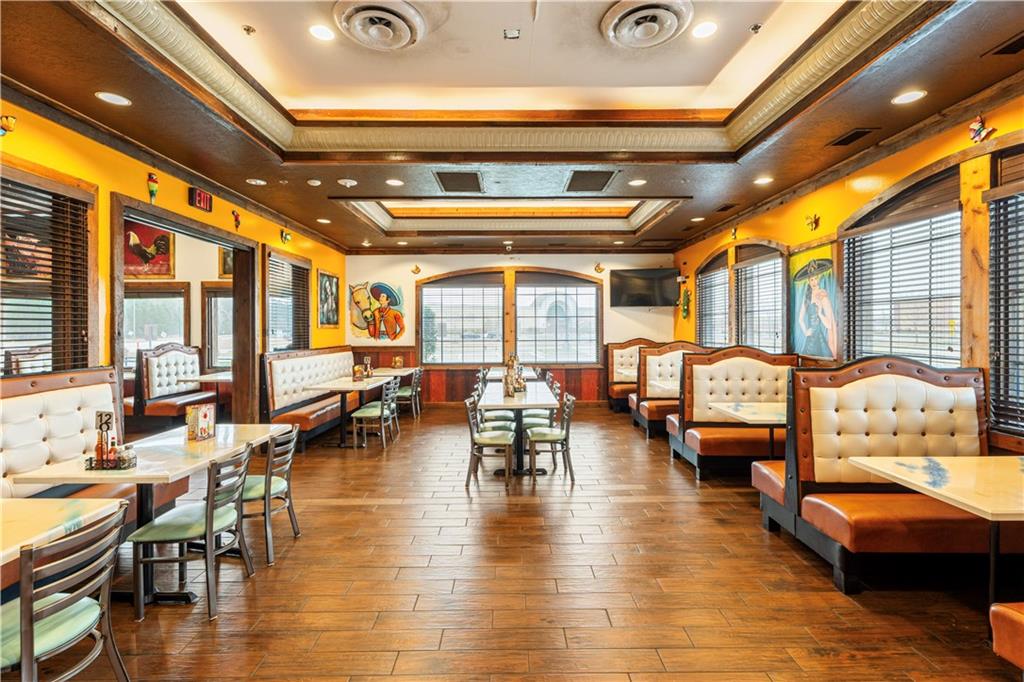 1202 TOWN CENTER Parkway