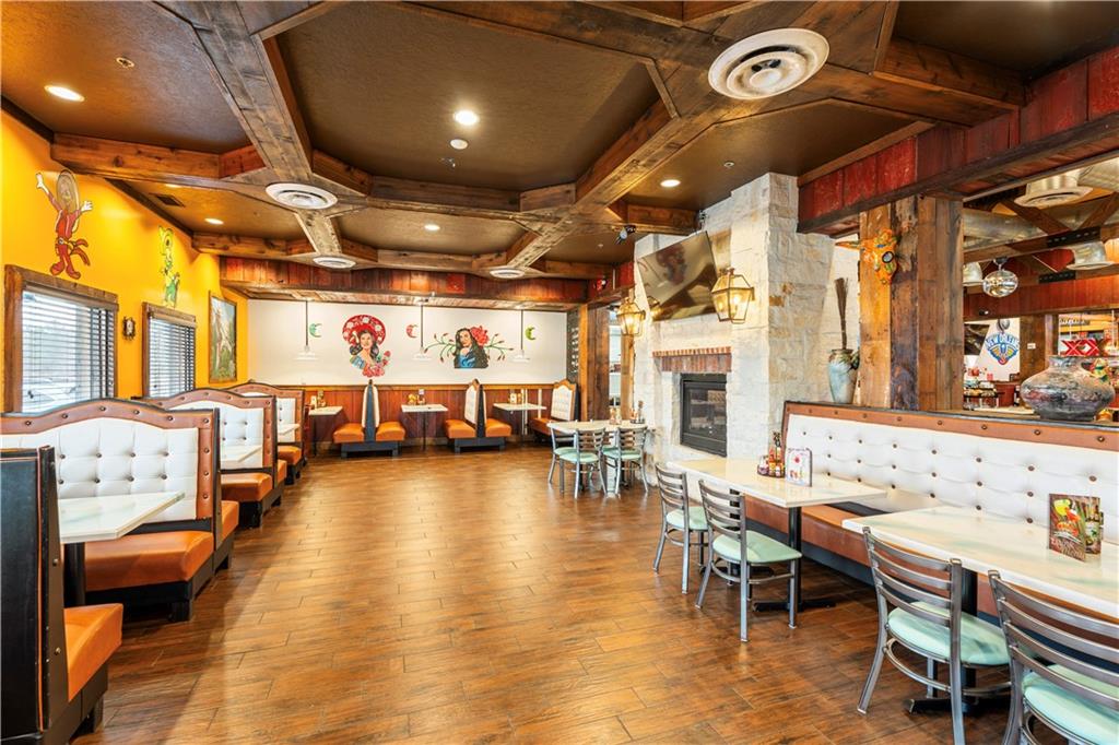 1202 TOWN CENTER Parkway