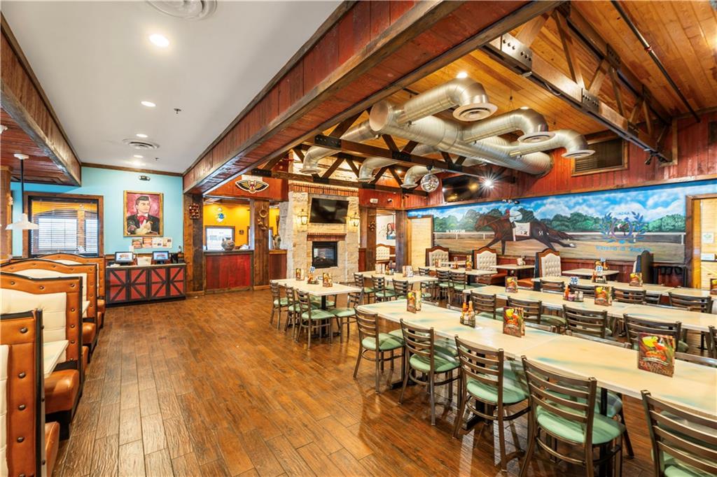 1202 TOWN CENTER Parkway