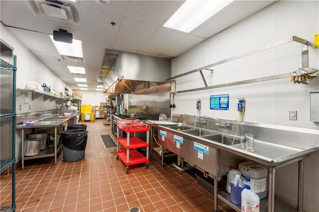 1202 TOWN CENTER Parkway