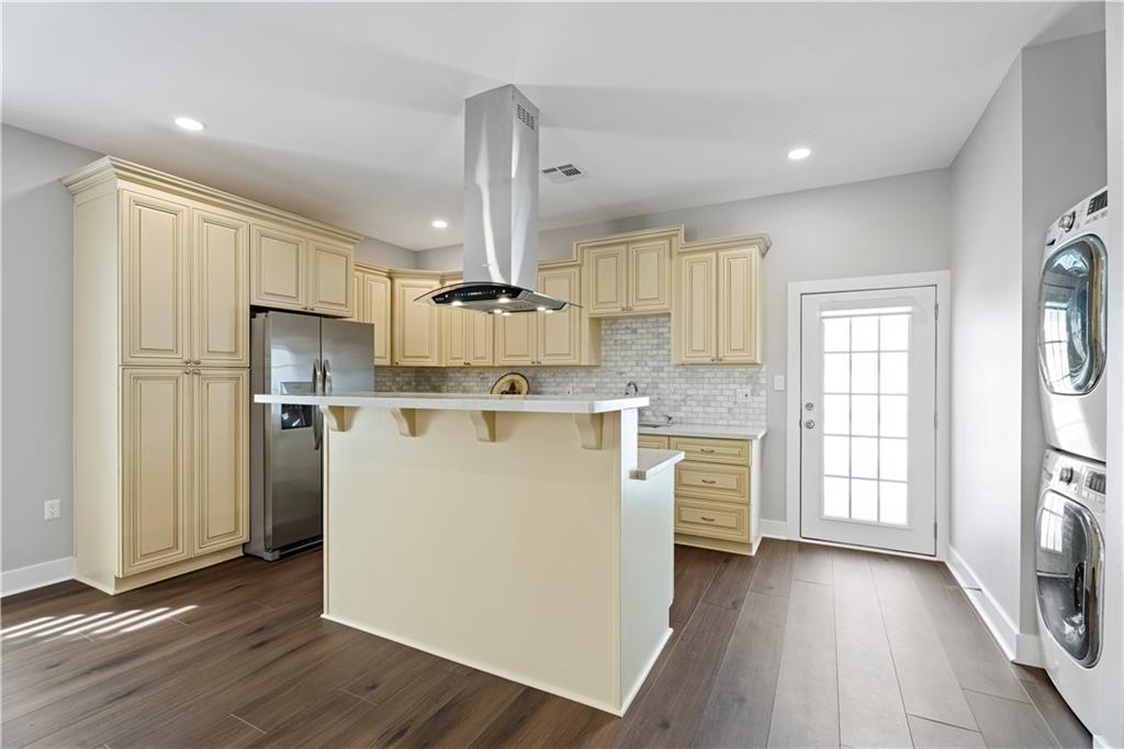 1701 8TH Street