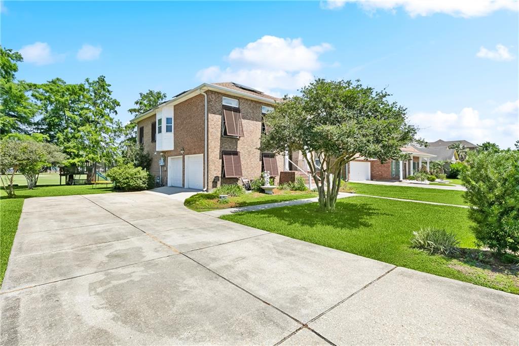 3740 LAKE LYNN Drive