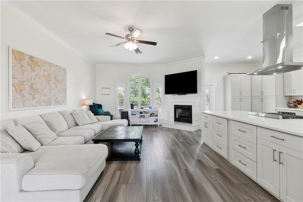 3740 LAKE LYNN Drive