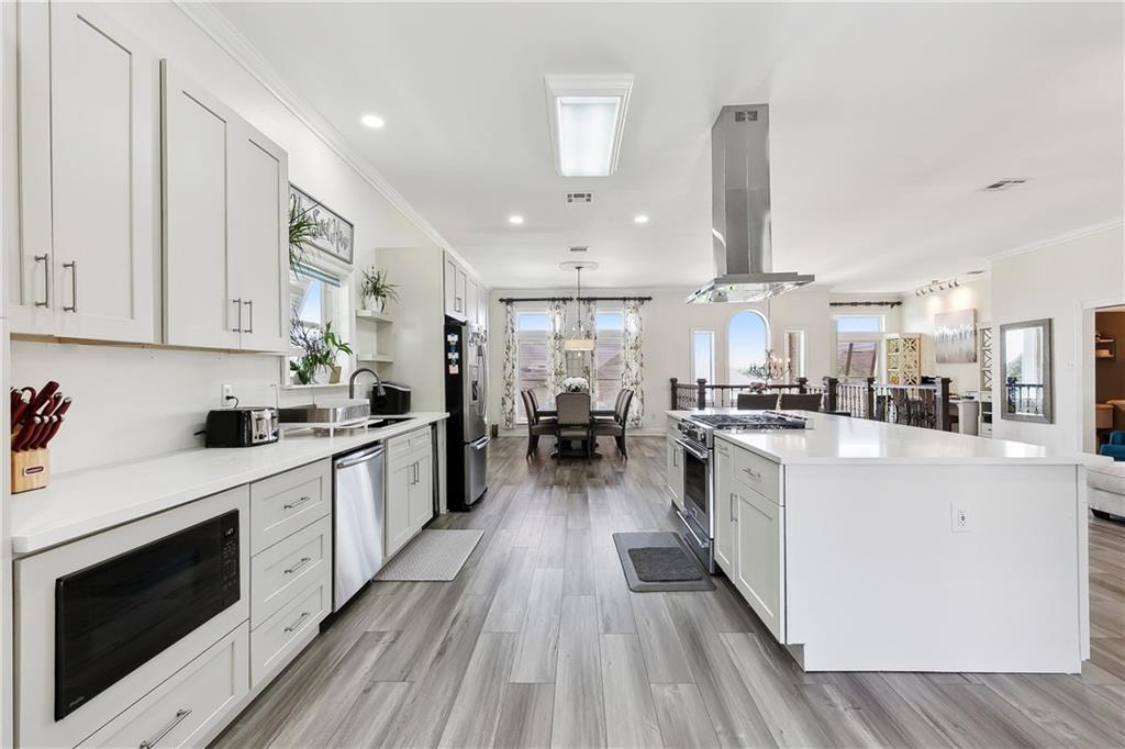 3740 LAKE LYNN Drive