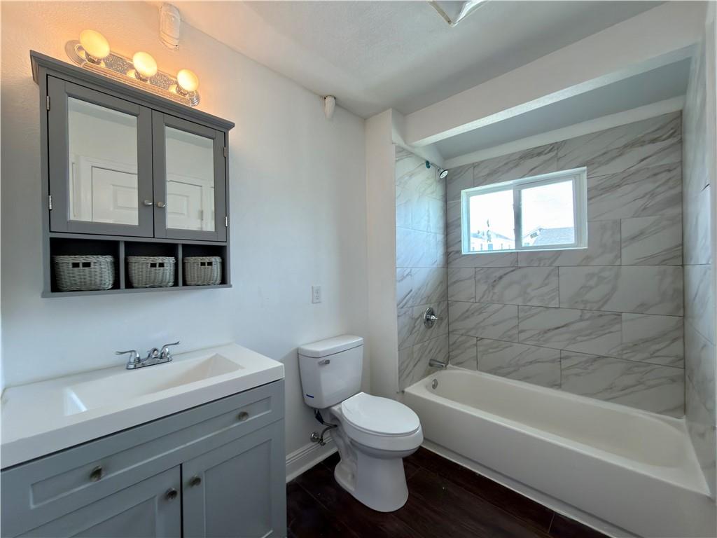 1724 PAUL MORPHY Street