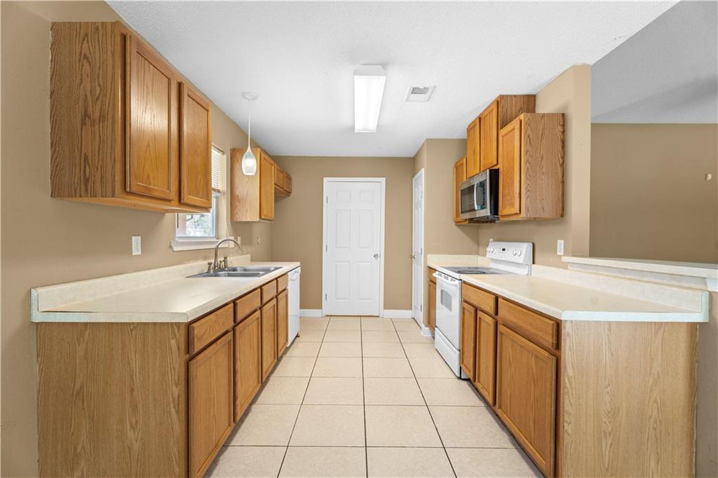 2031 BARBARA Drive