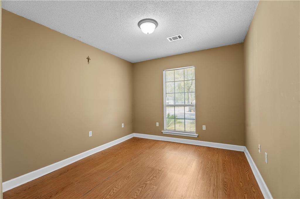2031 BARBARA Drive