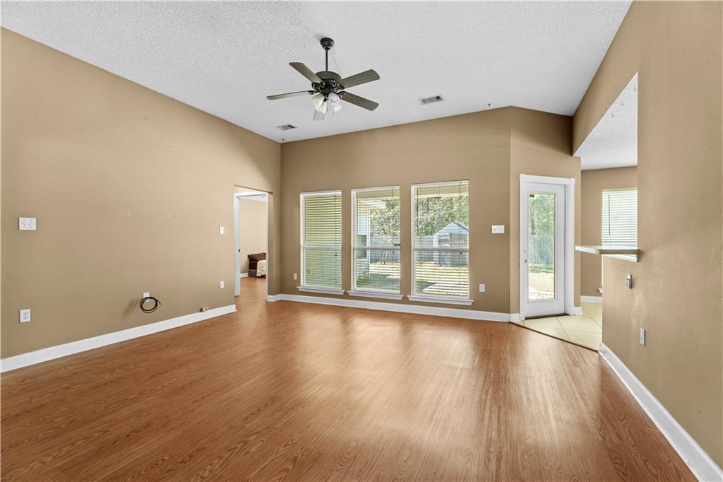 2031 BARBARA Drive