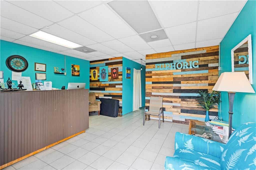 4211 WESTBANK EXPY Highway