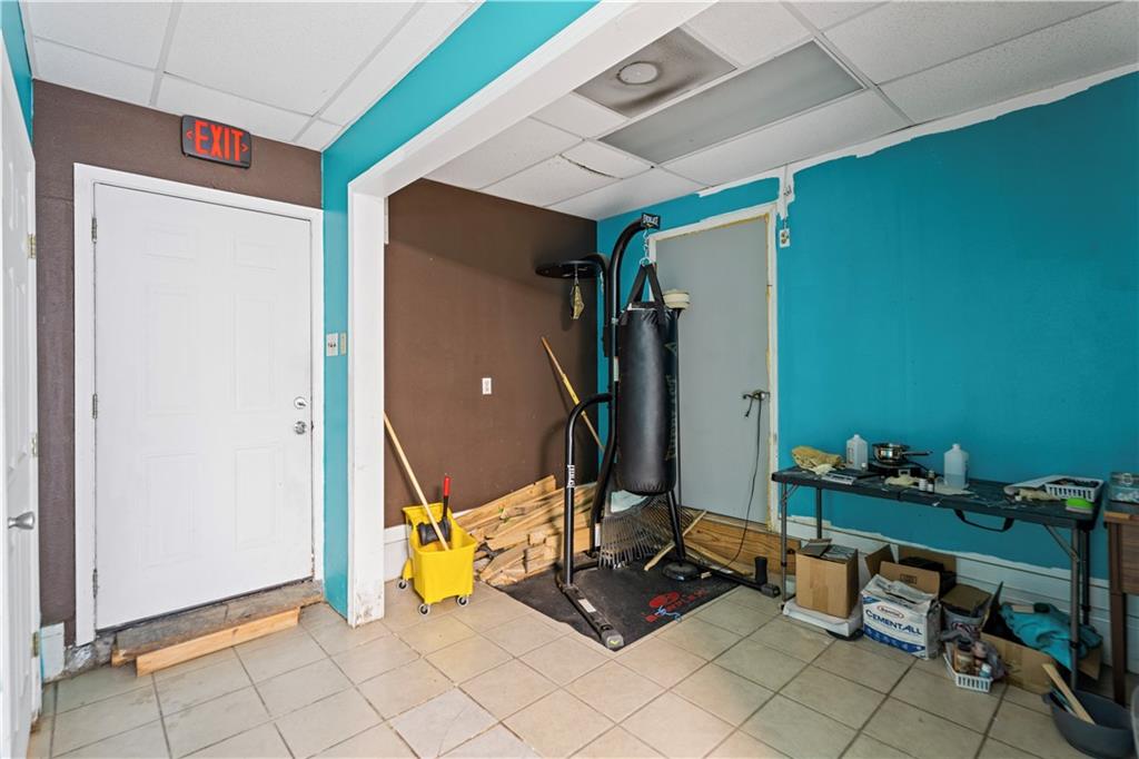 4211 WESTBANK EXPY Highway