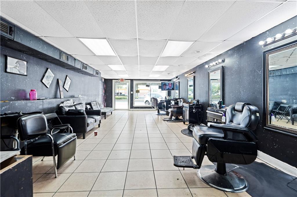 4211 WESTBANK EXPY Highway