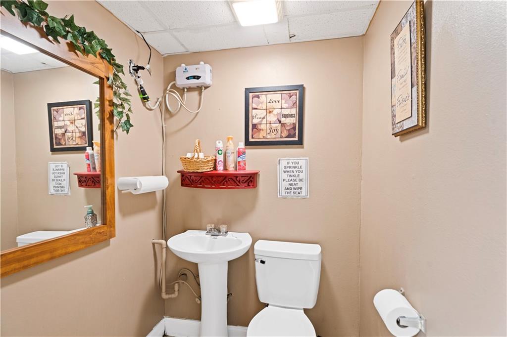 4211 WESTBANK EXPY Highway