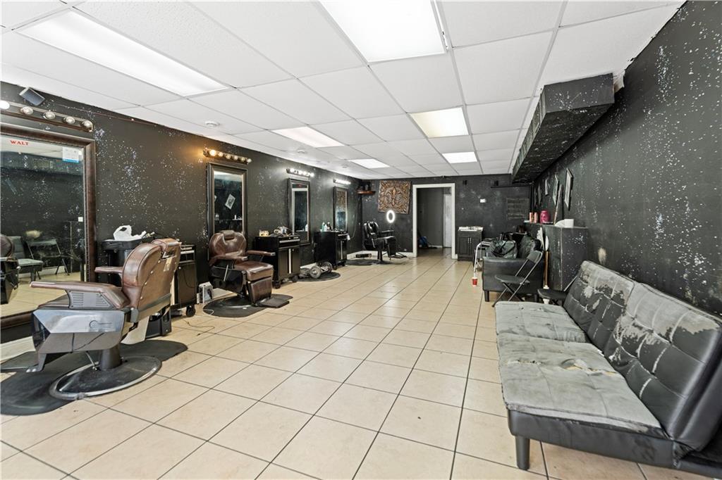 4211 WESTBANK EXPY Highway