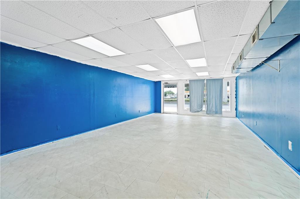 4211 WESTBANK EXPY Highway