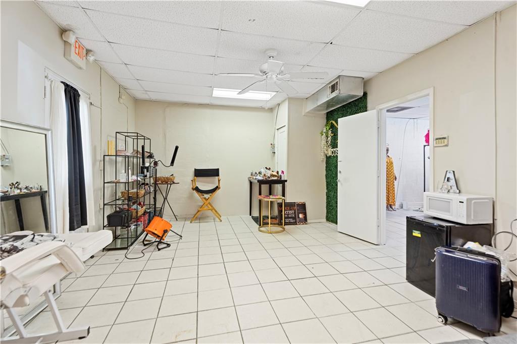 4211 WESTBANK EXPY Highway