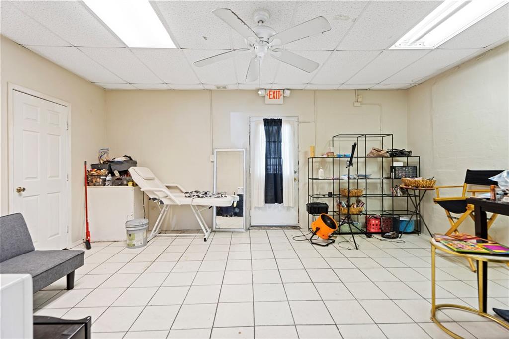 4211 WESTBANK EXPY Highway