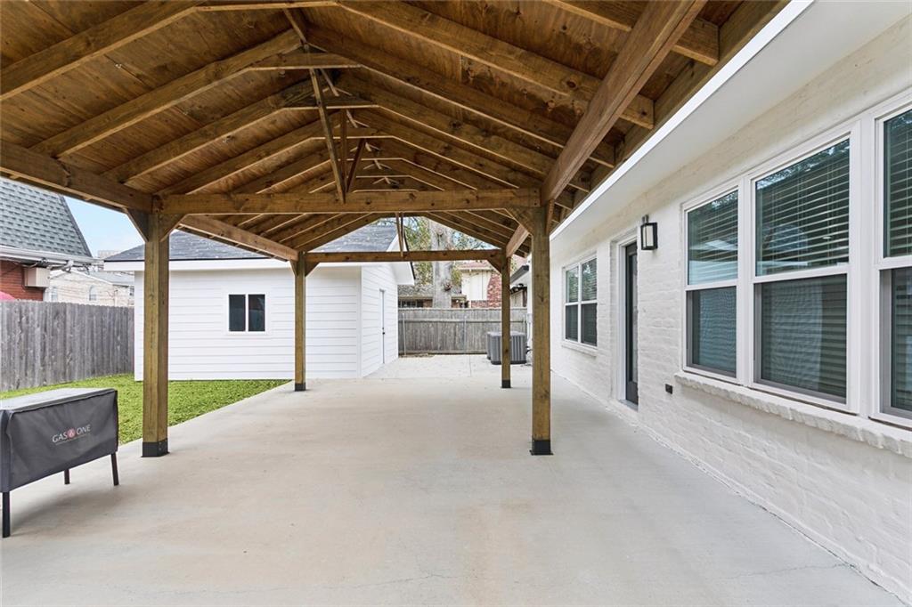 3404 TOLMAS Drive