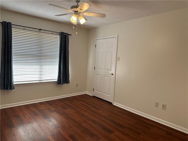916 MARTIN BEHRMAN Walk